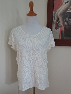 Chico's Women's Ombre Cream To White Textured Short Sleeve Top